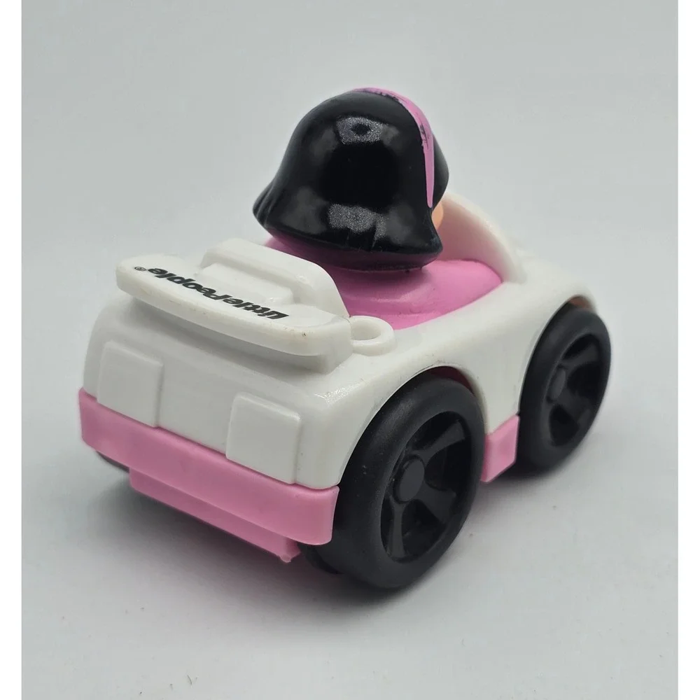 Fisher Price Little People Wheelies Sonya Lee Kitty Cat White Car Vintage 2009